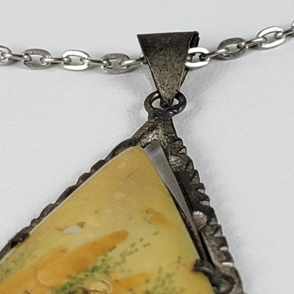 Vtg. Persian Polo Horses Hand Painted Mother Pearl Teadrop Pendant Necklace 18" - Picture 3 of 14